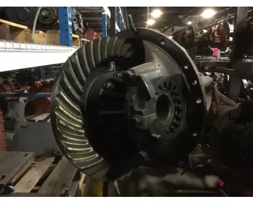 ISUZU NPRR557 DIFFERENTIAL ASSEMBLY REAR REAR