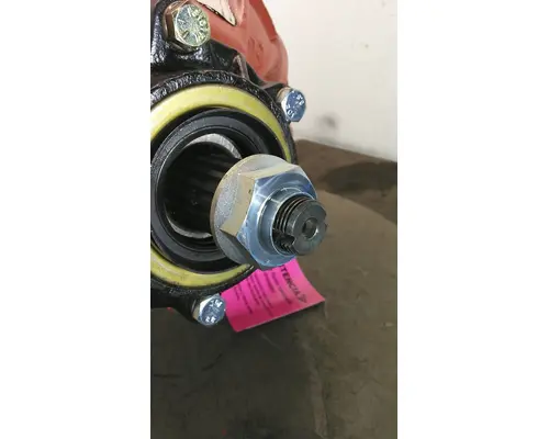 ISUZU NPRR586 DIFFERENTIAL ASSEMBLY REAR REAR