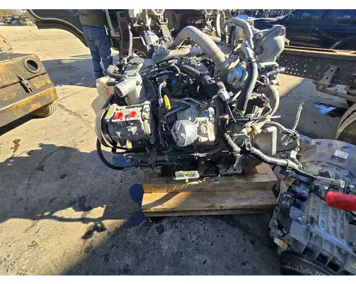 ISUZU NPR Alternator