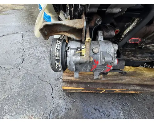 ISUZU NPR Alternator