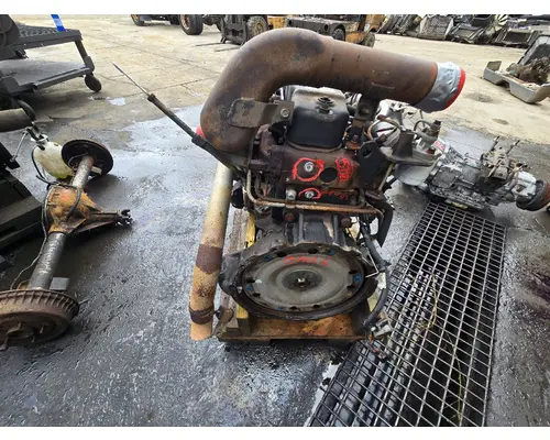 ISUZU NPR Alternator
