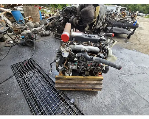 ISUZU NPR Alternator