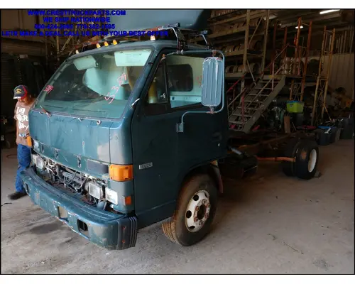 ISUZU NPR Alternator