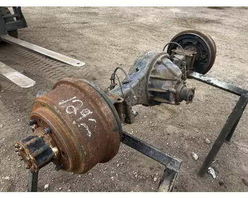 ISUZU NPR Axle Assembly, Rear