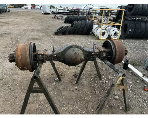 ISUZU NPR Axle Assembly, Rear