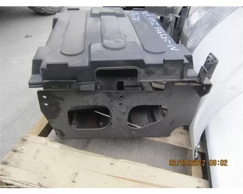 ISUZU NPR BATTERY BOX