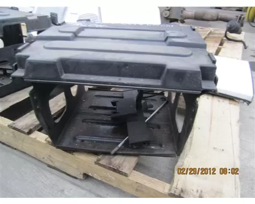 ISUZU NPR BATTERY BOX