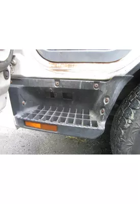 ISUZU NPR CAB STEP