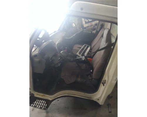 ISUZU NPR CAB