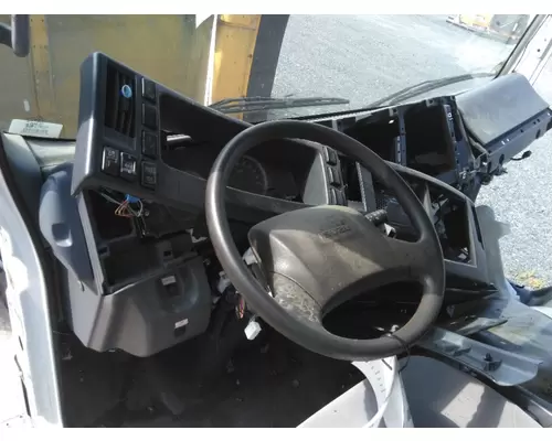 ISUZU NPR CAB