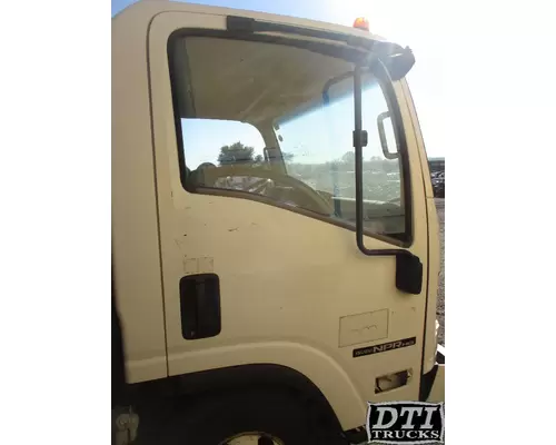 ISUZU NPR Cab