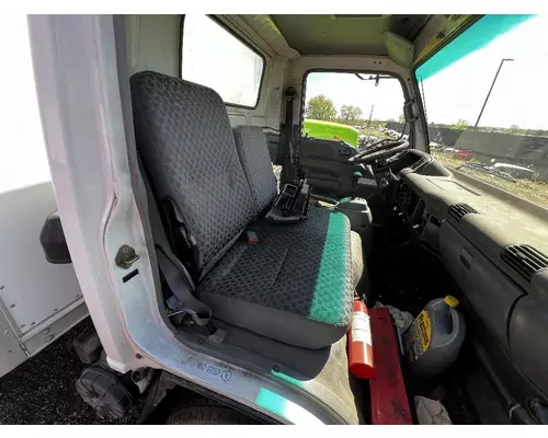 ISUZU NPR Cab