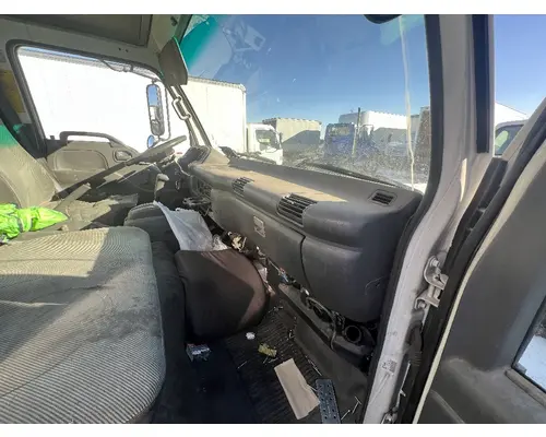 ISUZU NPR Cab