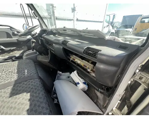 ISUZU NPR Cab