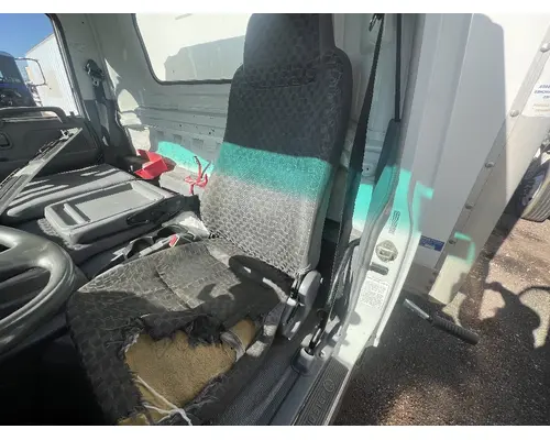 ISUZU NPR Cab