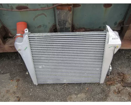 ISUZU NPR Charge Air Cooler (ATAAC)