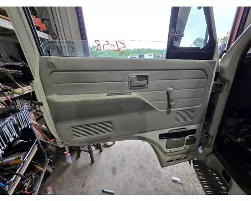 ISUZU NPR Complete Vehicle
