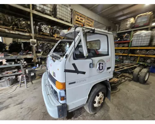 ISUZU NPR Complete Vehicle