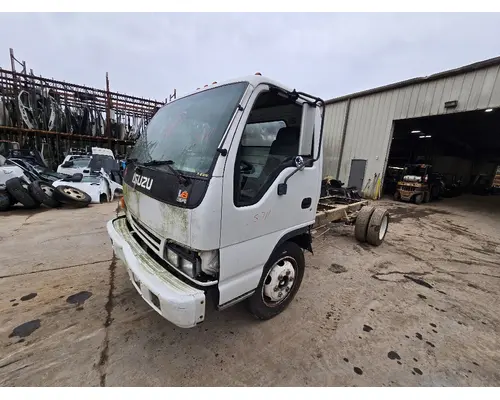 ISUZU NPR Complete Vehicle