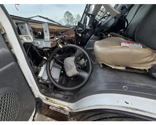 ISUZU NPR Complete Vehicle