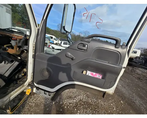 ISUZU NPR Complete Vehicle