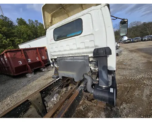 ISUZU NPR Complete Vehicle