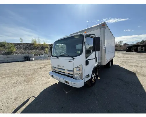 ISUZU NPR Complete Vehicle