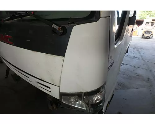 ISUZU NPR Cowl