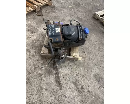 ISUZU NPR DEF Tank