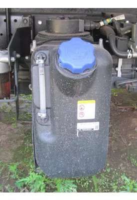 ISUZU NPR DEF Tank
