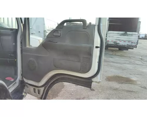 ISUZU NPR DOOR ASSEMBLY, FRONT