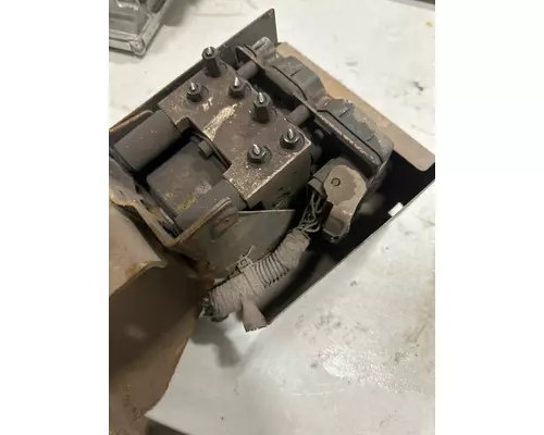 ISUZU NPR ECM (Brake & ABS)