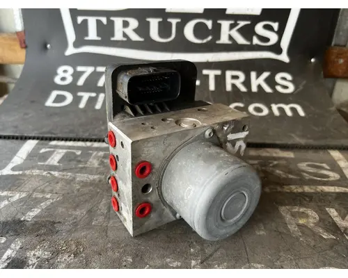 ISUZU NPR ECM (Brake & ABS)