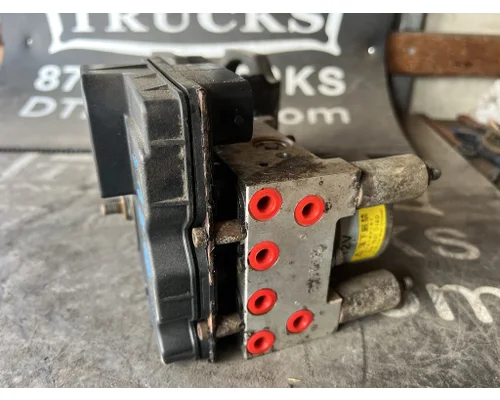ISUZU NPR ECM (Brake & ABS)