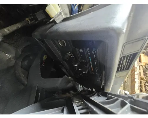 ISUZU NPR ECM (HVAC)
