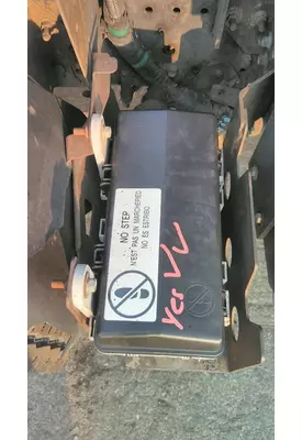 ISUZU NPR FUSE BOX