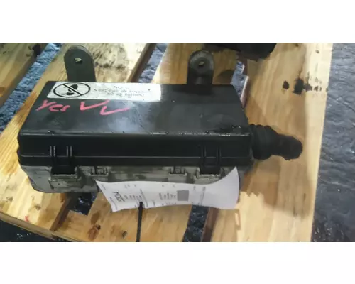 ISUZU NPR FUSE BOX