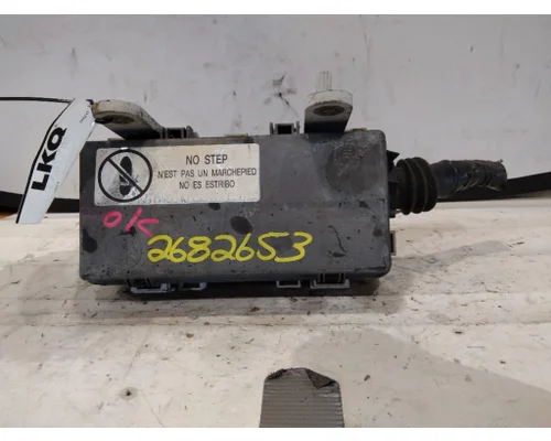 ISUZU NPR FUSE BOX