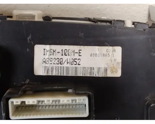 ISUZU NPR GAUGE CLUSTER