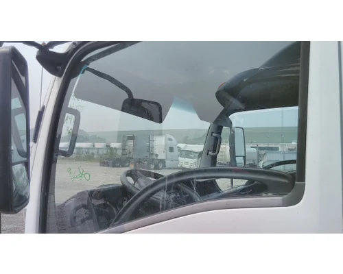 ISUZU NPR GLASS, DOOR, FRONT