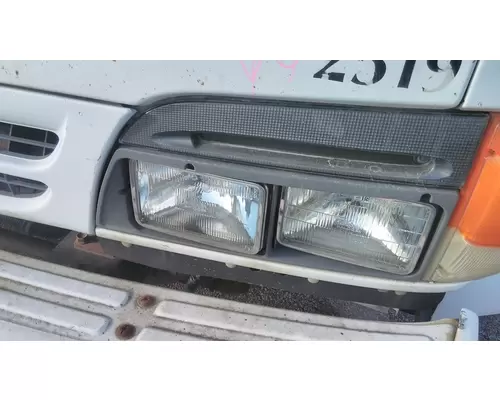 ISUZU NPR HEADLAMP ASSEMBLY