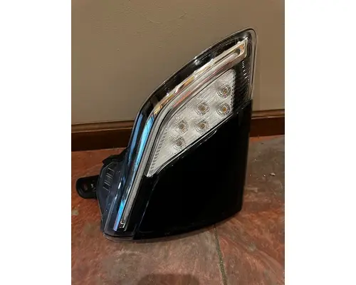 ISUZU NPR Headlamp Assembly