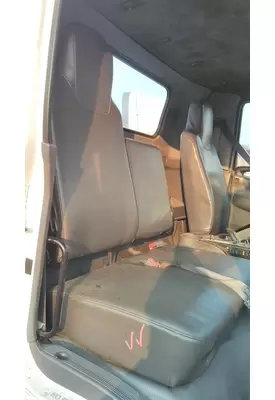 ISUZU NPR SEAT, FRONT