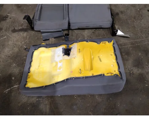 ISUZU NPR SEAT, FRONT