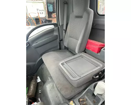 ISUZU NPR Seat, Front