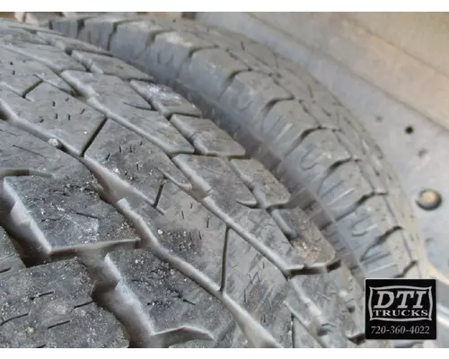 ISUZU NPR Tires