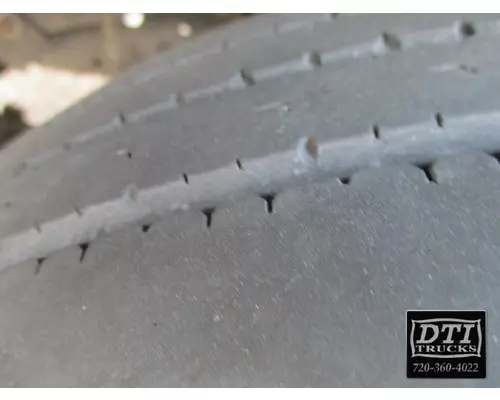 ISUZU NPR Tires