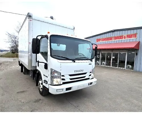 ISUZU NPR Used Trucks