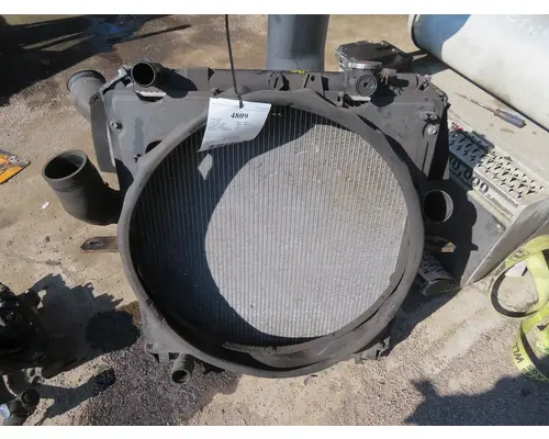 ISUZU NQR/NRR Radiator