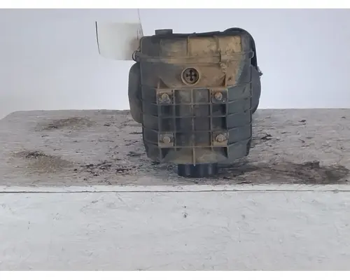 ISUZU NQR AIR CLEANER